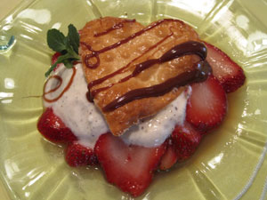 strawberries-crispy-wonton